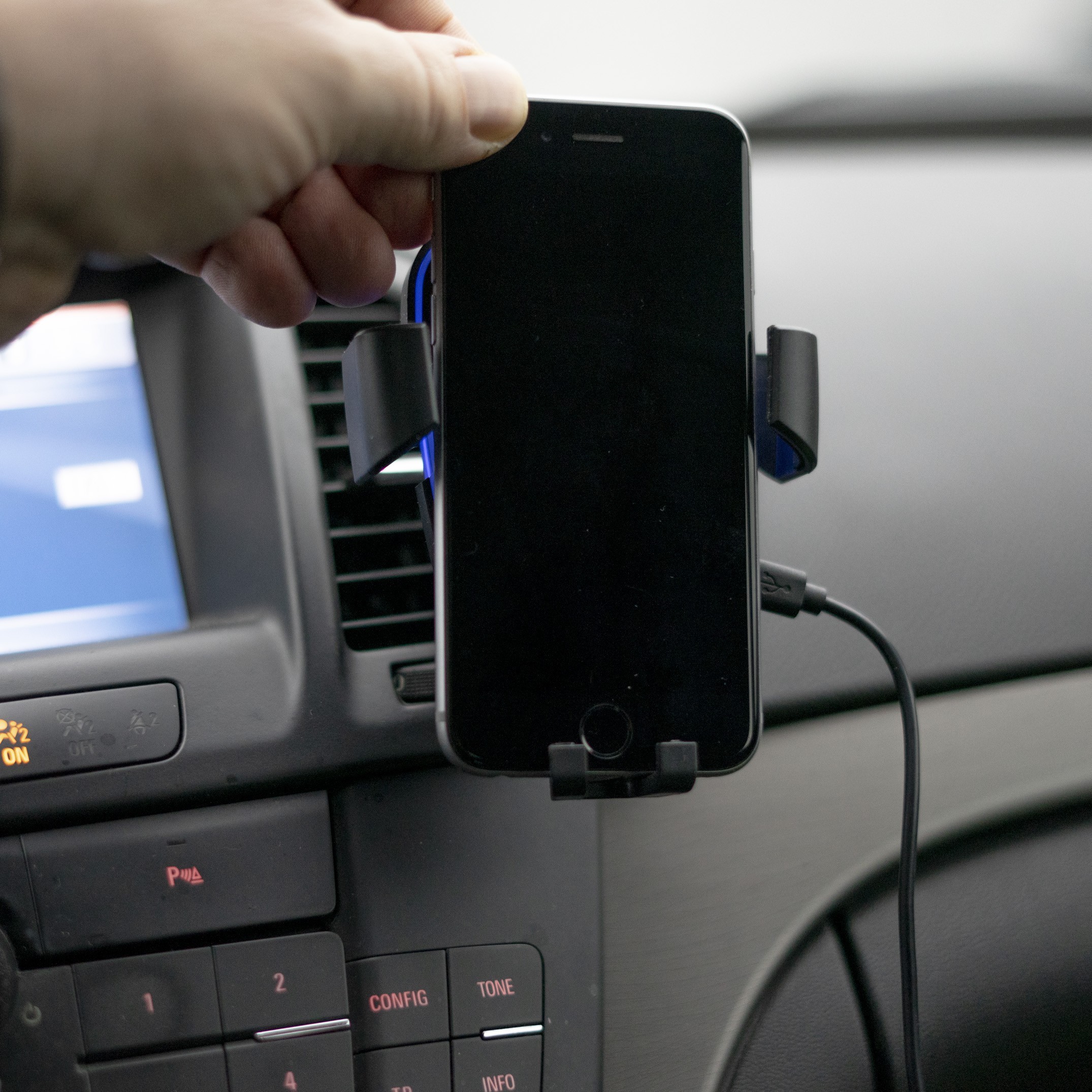 EPACC011 WIRELESS CHARGER AIR VENT CLIP