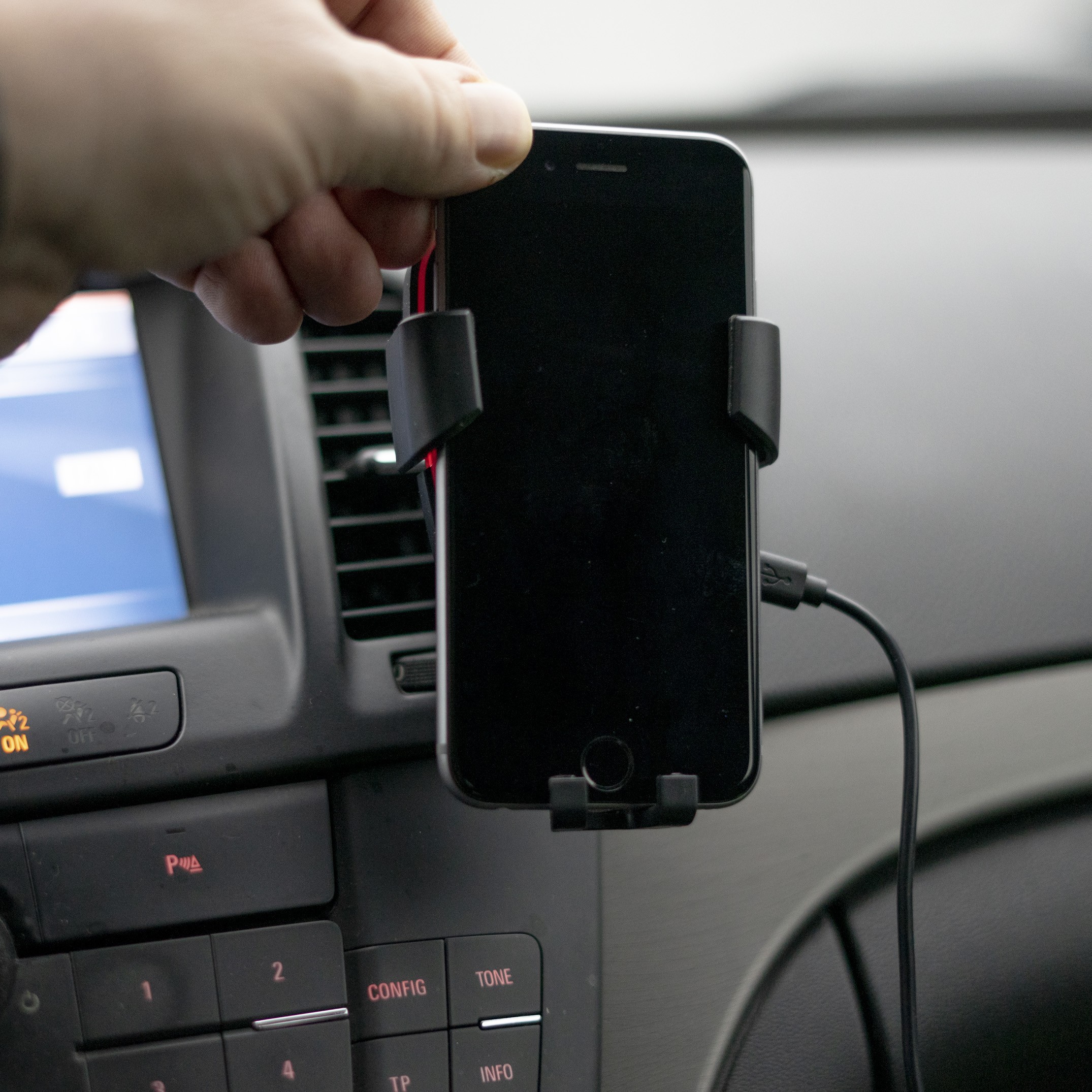 EPACC011 WIRELESS CHARGER AIR VENT CLIP